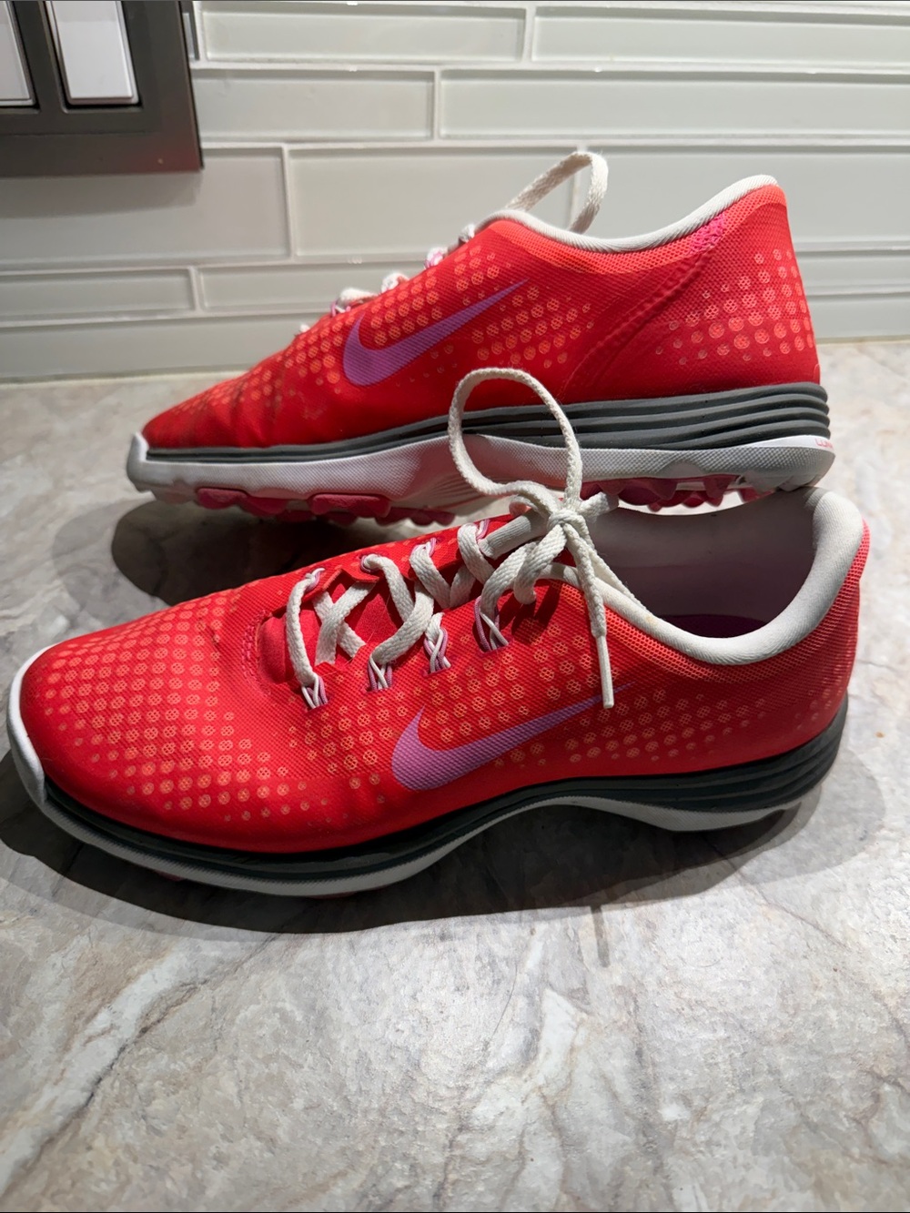 Nike Women's Red Pink Golf Shoes